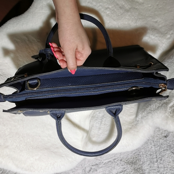 Blue Faux Leather Purse - Picture 5 of 9
